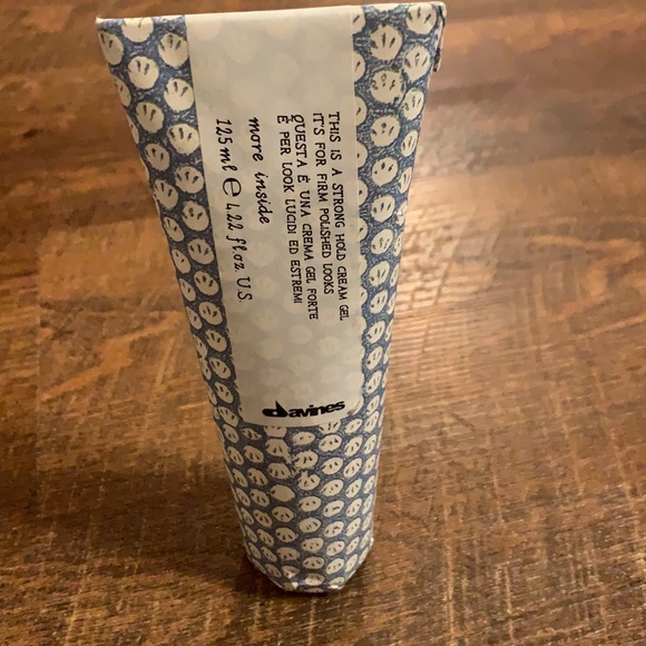Davines strong hold cream gel - Picture 4 of 4